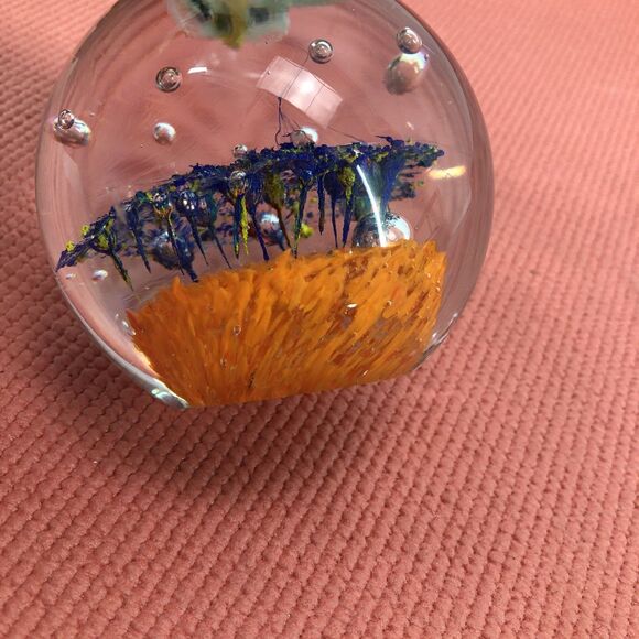 Vtg 3.25” Round Glass Paperweight Orange Blue 2 Butterfly Hand Blown Bubbles - Picture 6 of 8